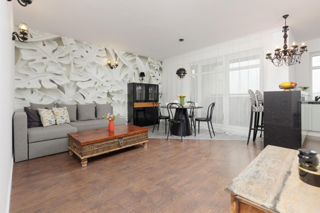 Blonia Wilanowskie Apartment Warsaw By Noclegi Renters Bagian luar foto