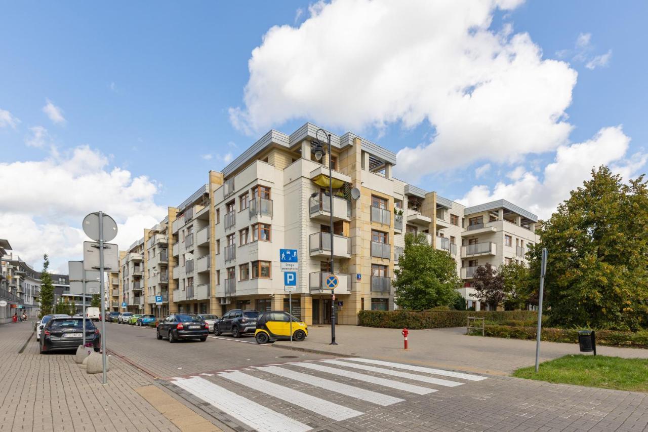 Blonia Wilanowskie Apartment Warsaw By Noclegi Renters Bagian luar foto